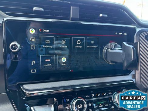 Used 2022 GMC Sierra 1500 AT4 w/ AT4 Premium Package AWD/4WD image 14