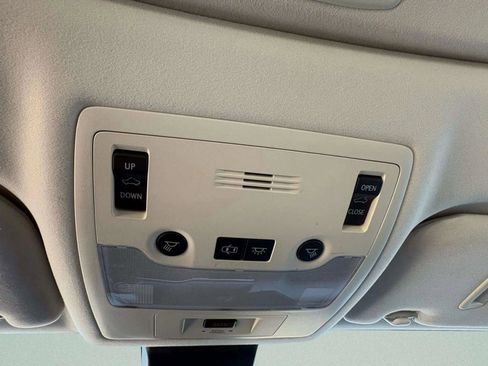 Used 2017 Lexus IS 300 F Sport image 41