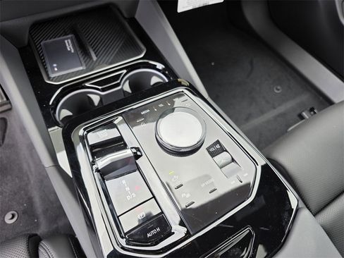 New 2026 BMW 530i 530i w/ Convenience Package image 15