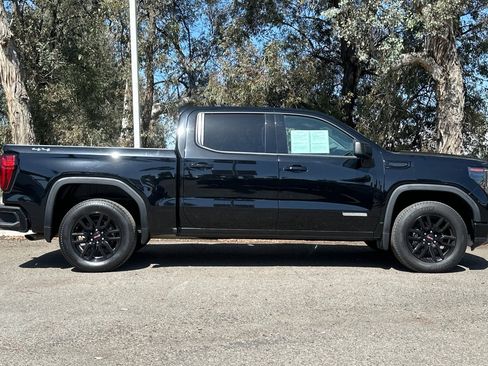 Used 2022 GMC Sierra 1500 Elevation AWD/4WD image 2