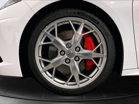 Used 2020 Chevrolet Corvette Stingray Premium Cpe w/ 3LT Preferred Equipment Group RWD image 10