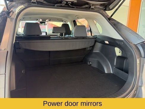 Used 2025 Toyota RAV4 XLE AWD/4WD image 21