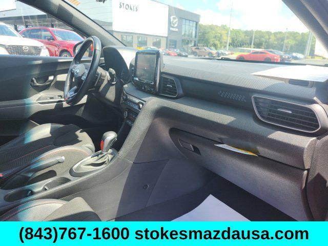 Used 2019 Hyundai Veloster 2.0 Premium FWD image 24