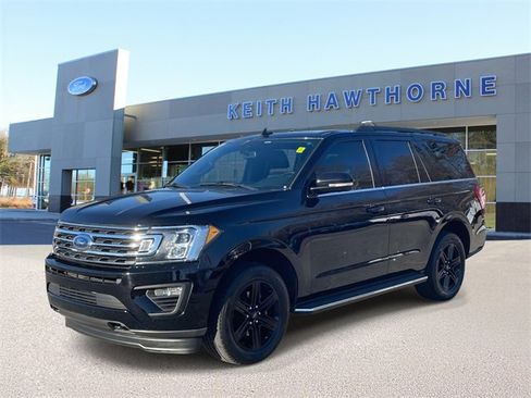 Certified 2021 Ford Expedition XLT image 3