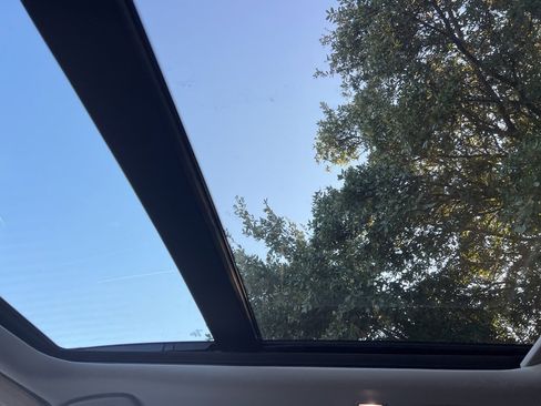 New 2025 Honda Pilot Touring image 14