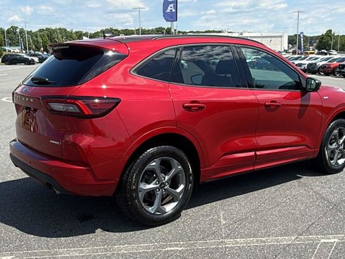 Used 2024 Ford Escape ST-Line w/ Tech Pack #1 AWD/4WD image 5