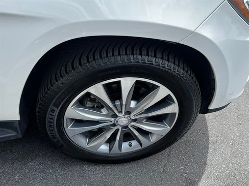 Used 2015 Mercedes-Benz GL 450 4MATIC image 12