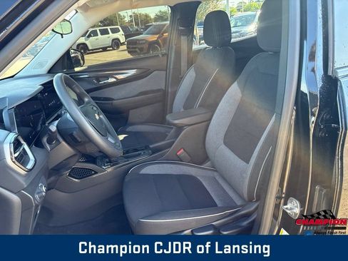 Used 2024 Chevrolet TrailBlazer LS w/ LS Convenience Package AWD/4WD image 13