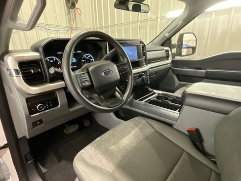 Used 2025 Ford F250 XLT w/ FX4 Off-Road Package image 9