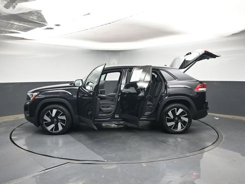 Used 2026 Volkswagen Atlas Cross Sport SE AWD/4WD image 48