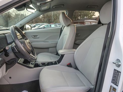 Used 2024 Hyundai Kona SEL w/ Convenience Package image 26