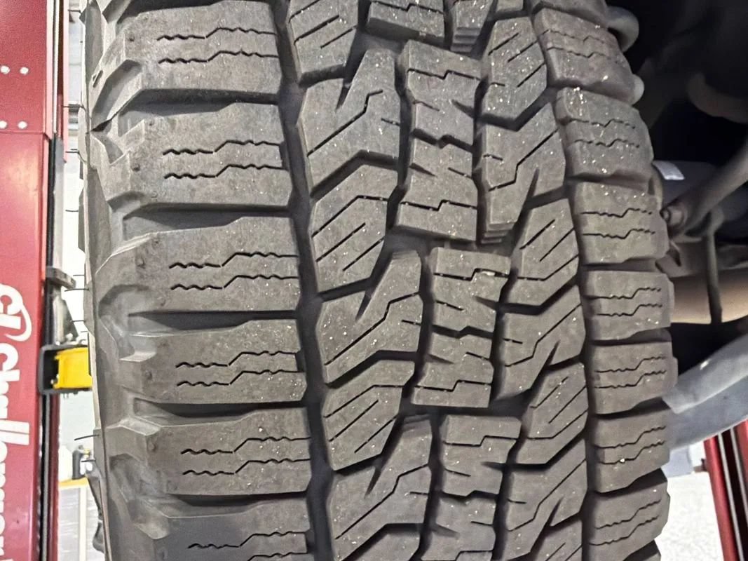 Used 2015 Jeep Cherokee Latitude w/ Cold Weather Group AWD/4WD image 27