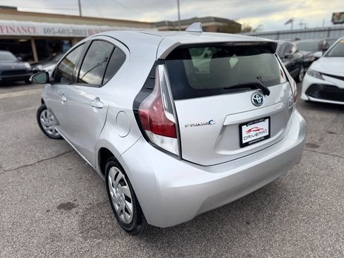 Used 2015 Toyota Prius C Three image 5