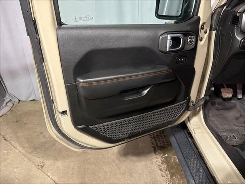 Used 2022 Jeep Gladiator Mojave w/ LED Lighting Group image 11