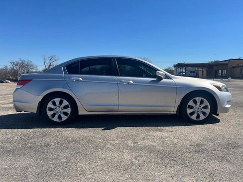 Used 2010 Honda Accord EX-L image 5