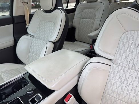 Used 2022 Lincoln Aviator Black Label w/ Dynamic Handling Package image 20