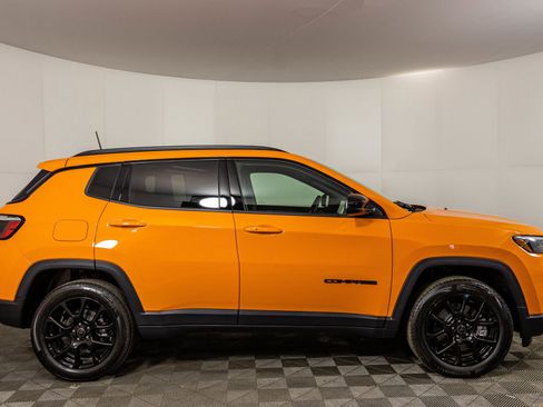 New 2026 Jeep Compass Latitude image 11