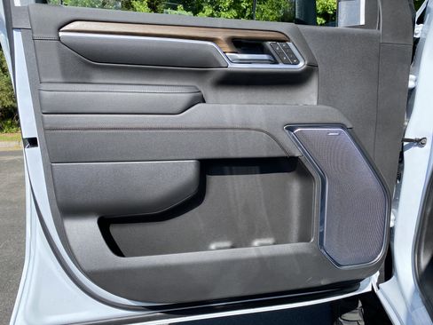 New 2026 Chevrolet Silverado 3500 High Country w/ High Country Premium Package AWD/4WD image 15