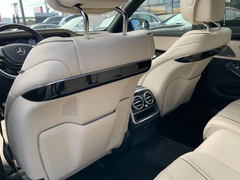 Used 2017 Mercedes-Benz S 550 Sedan image 32
