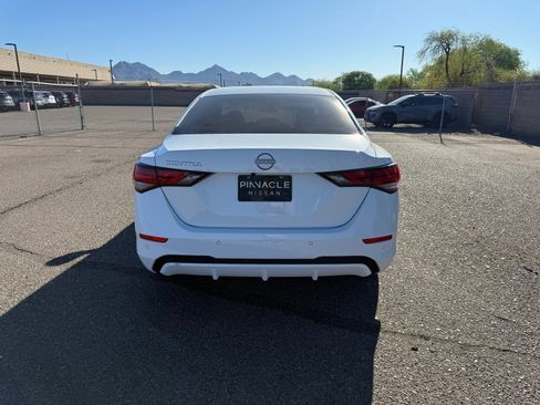 Used 2025 Nissan Sentra S image 6