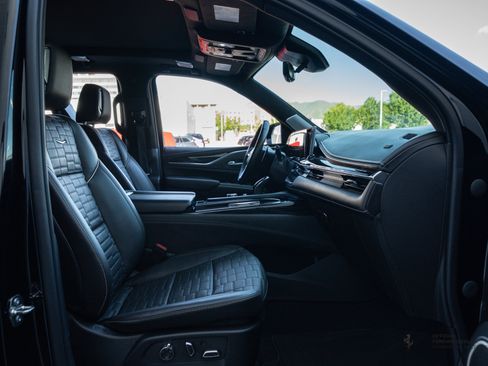 Used 2023 Cadillac Escalade V w/ LPO, ONYX Package AWD/4WD image 22