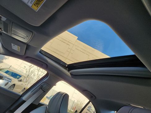 Certified 2018 Acura TLX V6 w/ Technology Package image 16