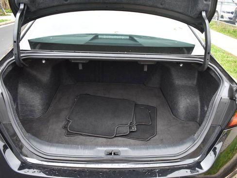 Used 2025 Nissan Altima 2.5 SV FWD image 33