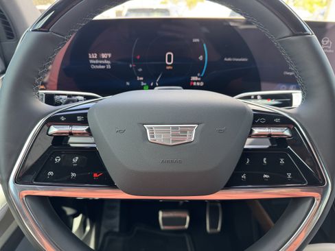 New 2026 Cadillac Vistiq Luxury image 30