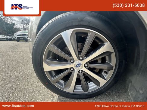 Used 2016 Subaru Legacy 3.6R Limited image 29