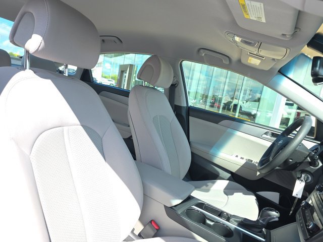 Used 2016 Hyundai Sonata SE FWD image 8