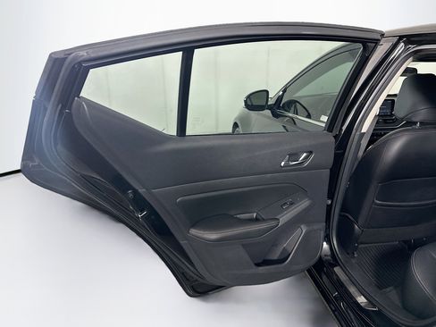 Used 2019 Nissan Altima 2.5 SR w/ SR Premium Package FWD image 25