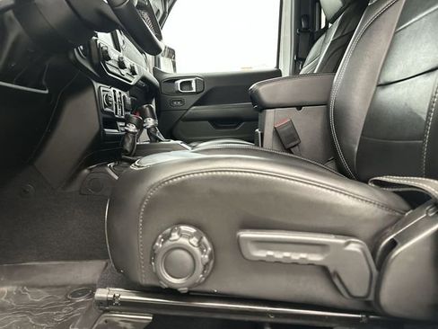 Used 2023 Jeep Wrangler Sahara w/ LED Lighting Group image 18