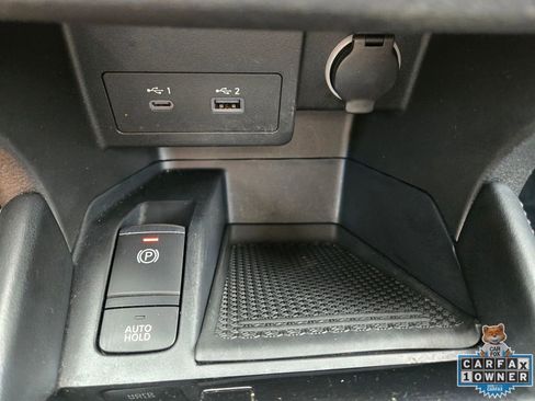 Used 2021 Nissan Kicks SR FWD image 30