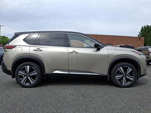 Certified 2023 Nissan Rogue SL w/ SL Premium Package AWD/4WD image 7