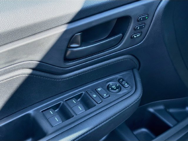 New 2027 Honda Odyssey EX-L image 16