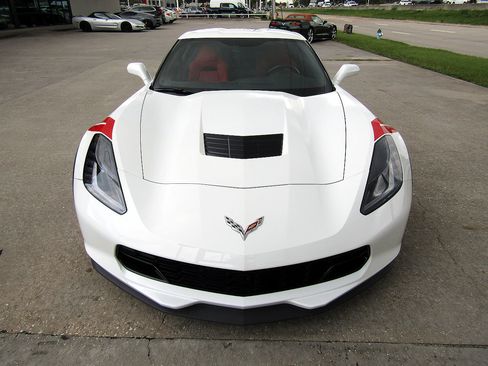 Used 2018 Chevrolet Corvette Grand Sport RWD image 2