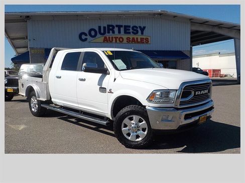 Used 2018 RAM 2500 Longhorn w/ Longhorn Southfork Package AWD/4WD image 13