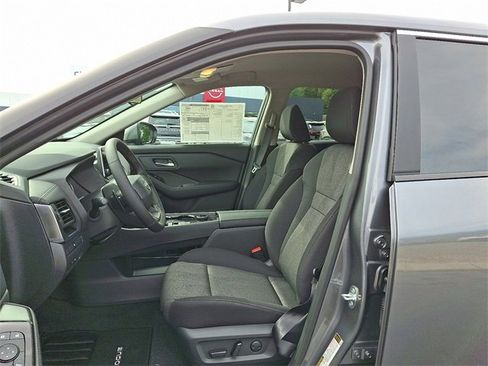 New 2026 Nissan Rogue SV w/ Cold Weather Package image 5