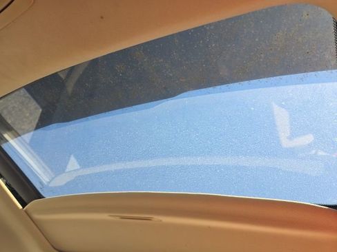 Used 2011 Honda Accord EX-L image 19