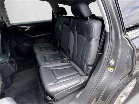 Used 2022 Audi Q7 2.0T Premium w/ Convenience Package AWD/4WD image 28