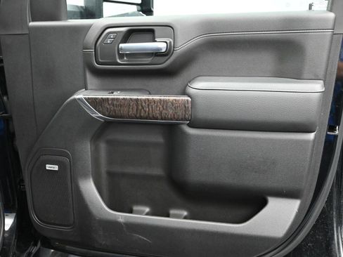 Used 2023 GMC Sierra 3500 Denali w/ Denali Ultimate Package image 10