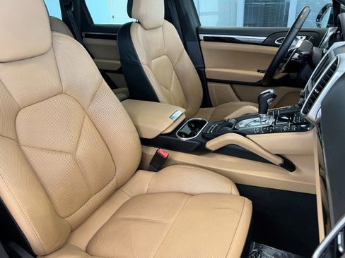 Used 2015 Porsche Cayenne Diesel AWD/4WD image 15