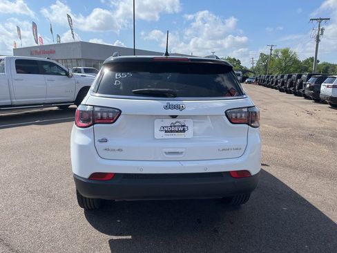 Used 2025 Jeep Compass Limited AWD/4WD image 6