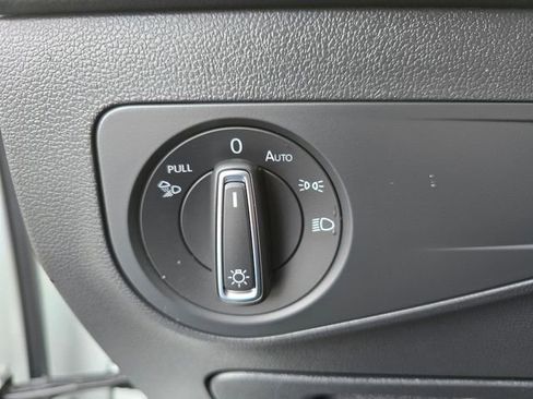 Used 2024 Volkswagen Tiguan SEL R-Line AWD/4WD image 26