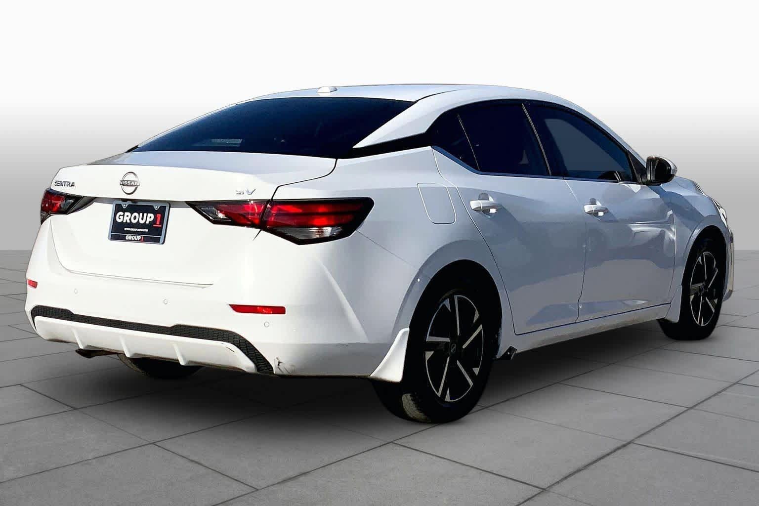 Used 2024 Nissan Sentra SV FWD image 13