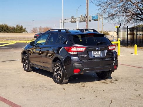 Used 2018 Subaru Crosstrek 2.0i Premium image 6