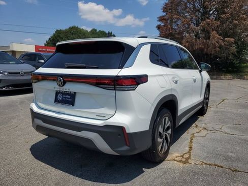 Certified 2025 Volkswagen Tiguan S AWD/4WD image 4