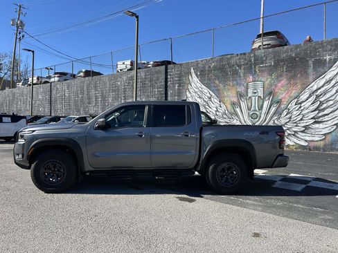 Used 2025 Nissan Frontier PRO-4X w/ Pro Convenience Package image 6