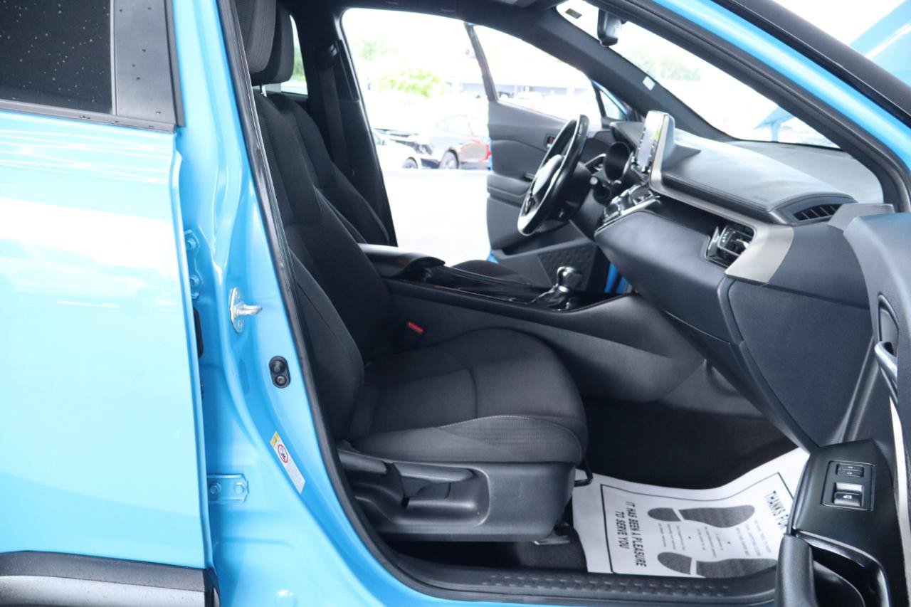 Used 2019 Toyota C-HR XLE FWD image 36