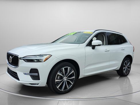 Used 2022 Volvo XC60 B5 Momentum w/ Protection Package Premier image 2